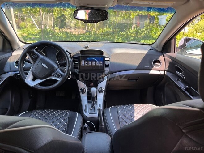 Chevrolet Cruze-14