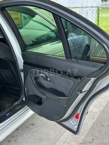 BMW 525-17