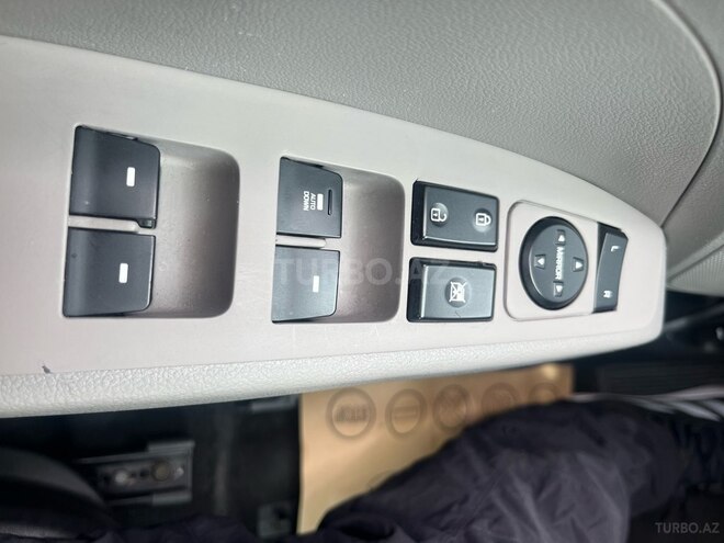 Hyundai Elantra-10