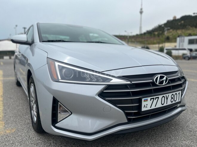 Hyundai Elantra-6