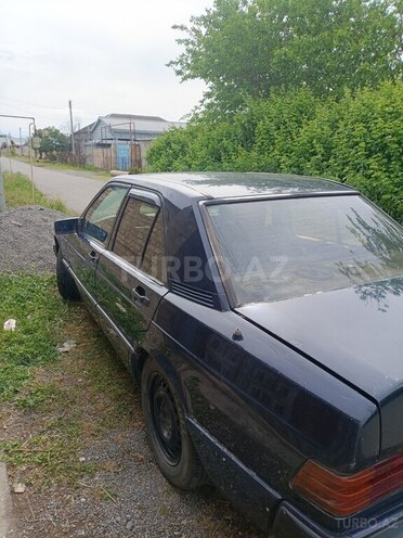 Mercedes 190-3