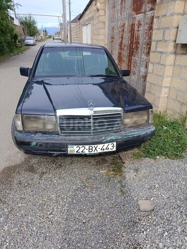 Mercedes 190-1