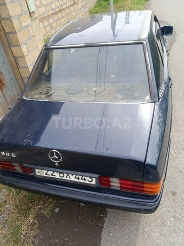 Mercedes 190-4
