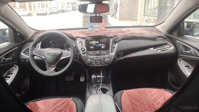 Chevrolet Malibu-9