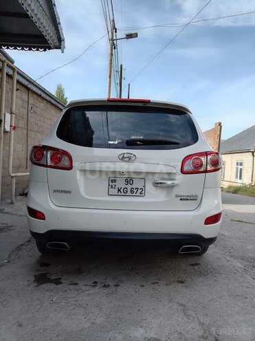 Hyundai Santa Fe-12