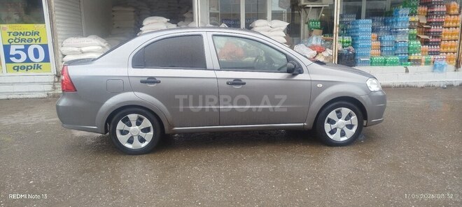 Chevrolet Aveo-7