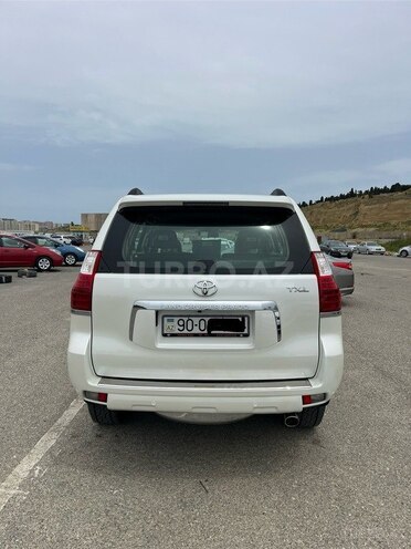 Toyota Land Cruiser Prado-6