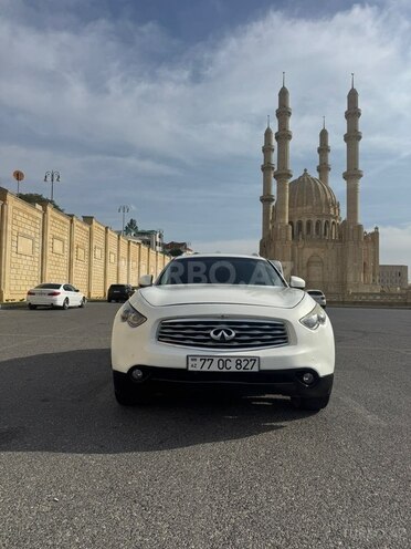 Infiniti FX35-1
