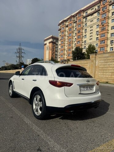 Infiniti FX35-8