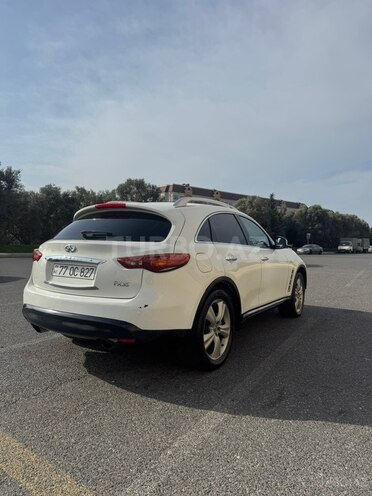 Infiniti FX35-9