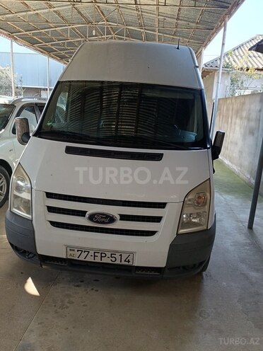 Ford Transit-1