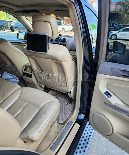 Mercedes GL 550 4MATIC-7