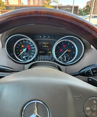 Mercedes GL 550 4MATIC-2