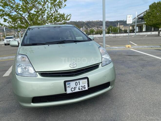 Toyota Prius-3