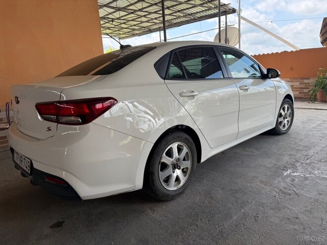 Kia Rio-6