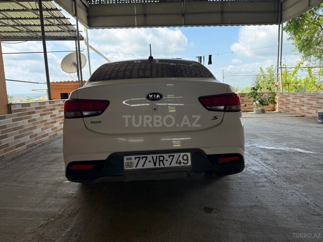 Kia Rio-2