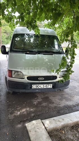 Ford Transit-1