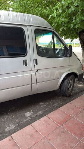 Ford Transit-2