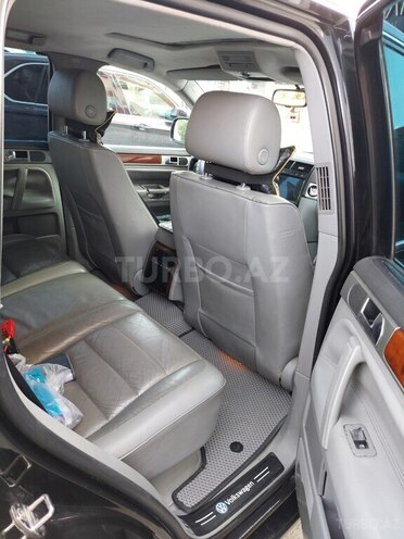 Volkswagen Touareg-10