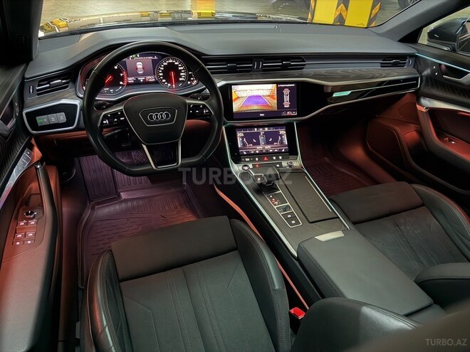 Audi A6-11
