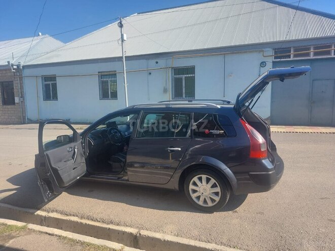Renault Megane-6