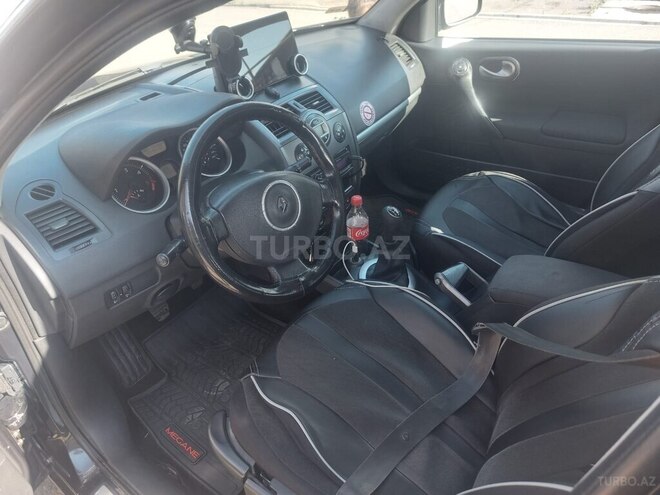 Renault Megane-9