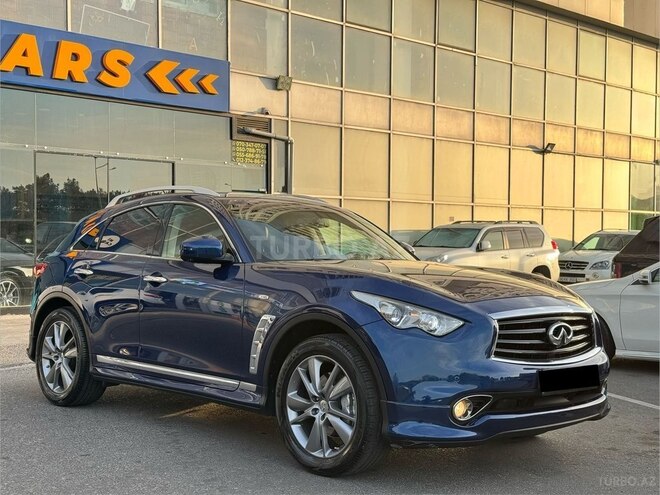 Infiniti QX70-5
