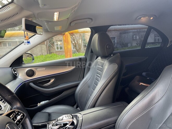 Mercedes E 220 d-7