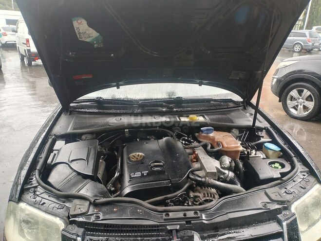 Volkswagen Passat-6