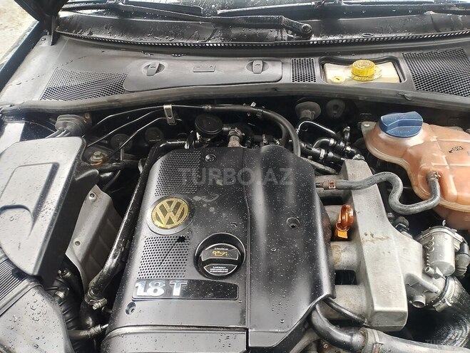 Volkswagen Passat-5