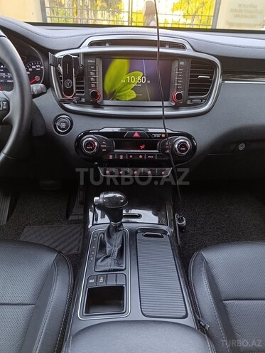 Kia Sorento-15