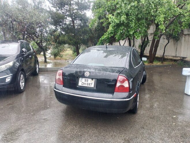 Volkswagen Passat-2