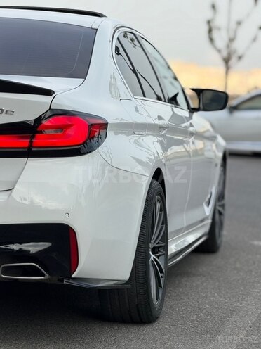 BMW 530e-5