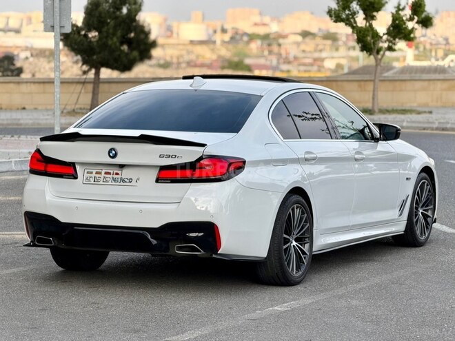 BMW 530e-14