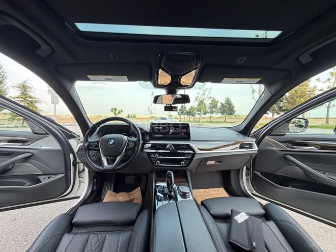 BMW 530e-8
