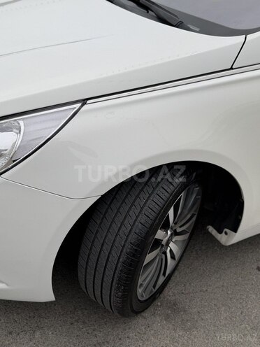 Hyundai Sonata-9