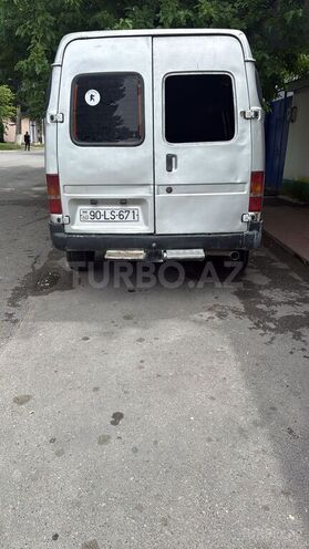 Ford Transit-6