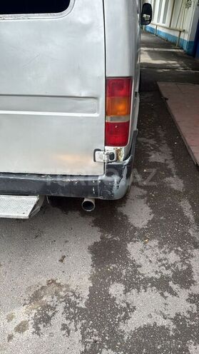 Ford Transit-7