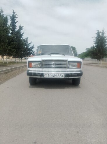 LADA (VAZ) 2107-1