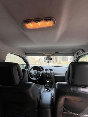 Renault Megane-9