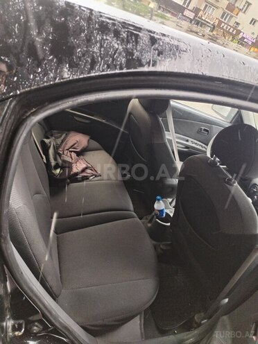 Kia Rio-4