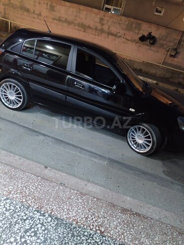 Kia Rio-12