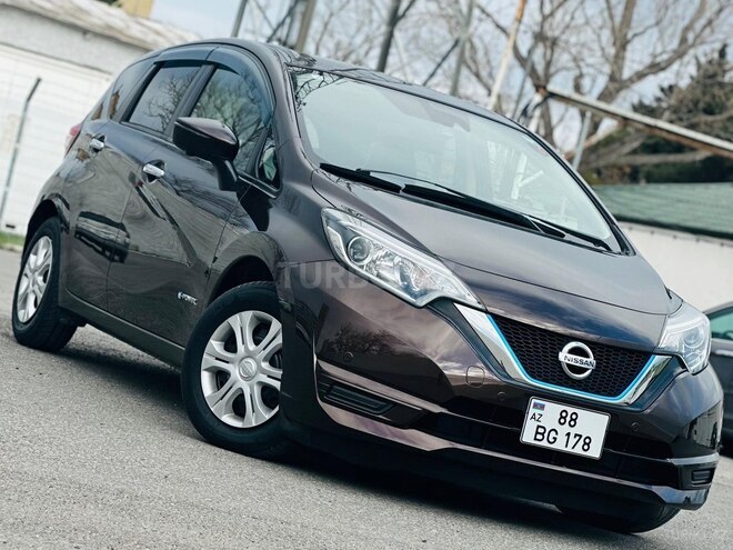 Nissan Note-5