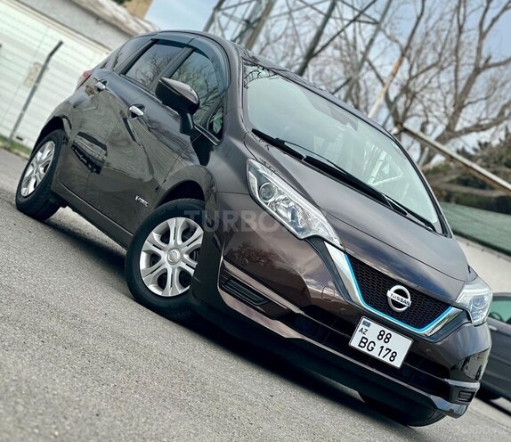 Nissan Note-4