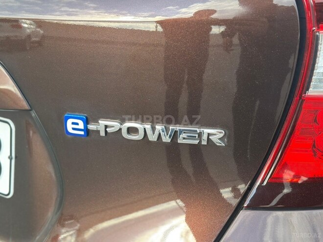 Nissan Note-7