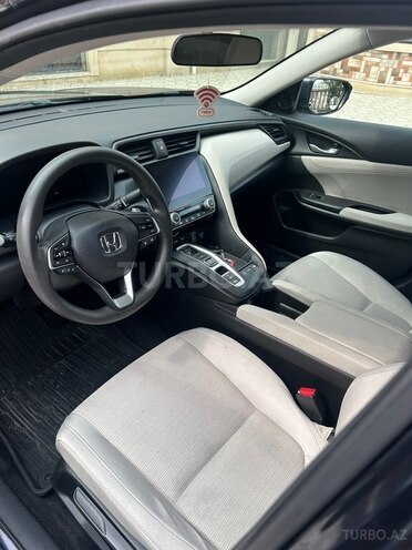 Honda Insight-8