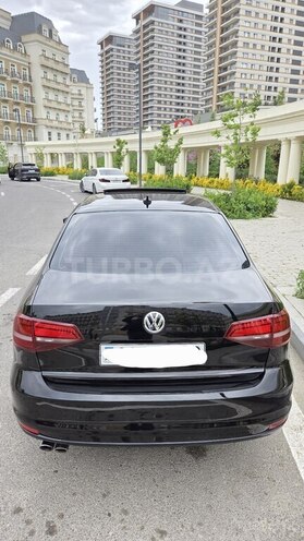Volkswagen Jetta-5