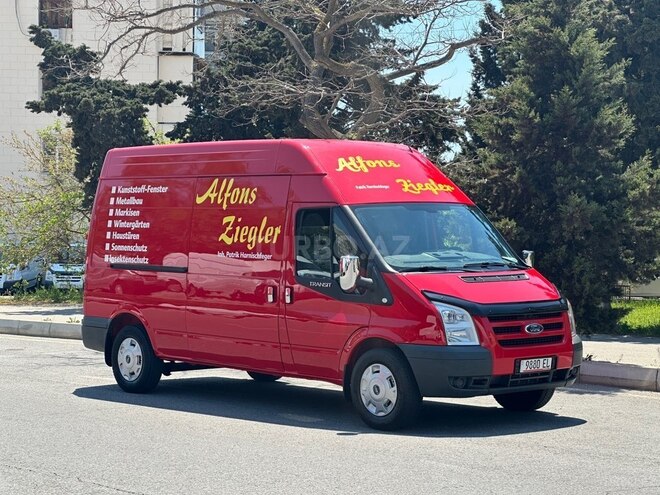 Ford Transit-4