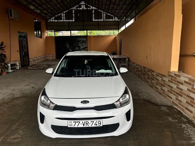 Kia Rio-1