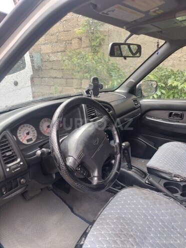 Nissan Pathfinder-2